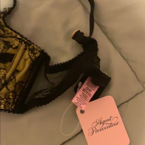 NWT Agent Provocateur 34B lace bra - Picture 4 of 4